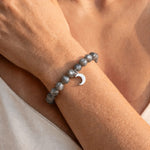 Bracelet "Sérénité Lunaire" en Pierre de Lune Grise - - L'Arbre des Chakras