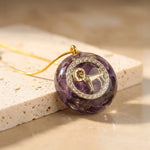 Pendentif Orgonite "Signe Astrologique" en Éclats de Pierres