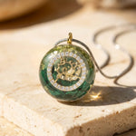 Pendentif Orgonite "Signe Astrologique" en Éclats de Pierres