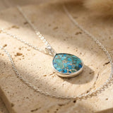 Pendentif "Eau Céleste" en Turquoise - Argentée - L'Arbre des Chakras